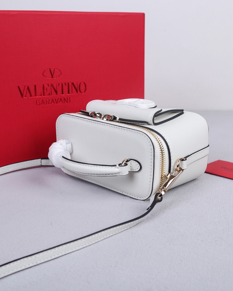 Va1e*ntin0 top handle bag